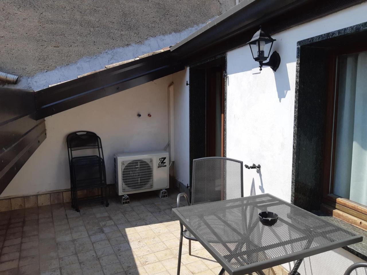 Anfite Apartments Castelletto Peschiera del Garda Bagian luar foto
