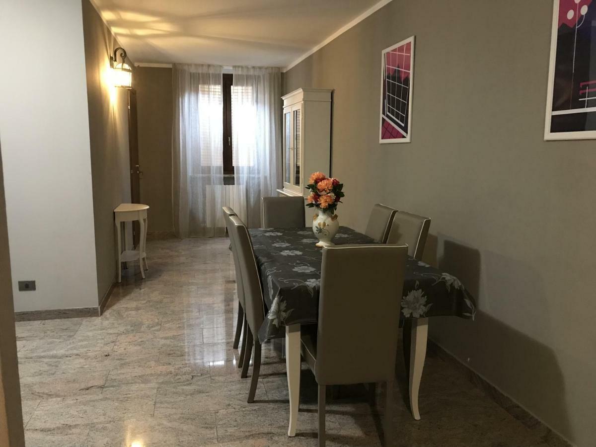 Anfite Apartments Castelletto Peschiera del Garda Bagian luar foto
